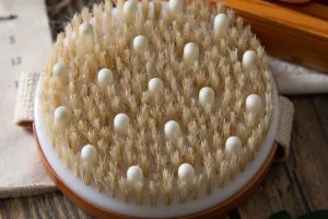 Round Dry Body Massage Boar Bristles Wood Exfoliating Bath Brush with Nodules (1)